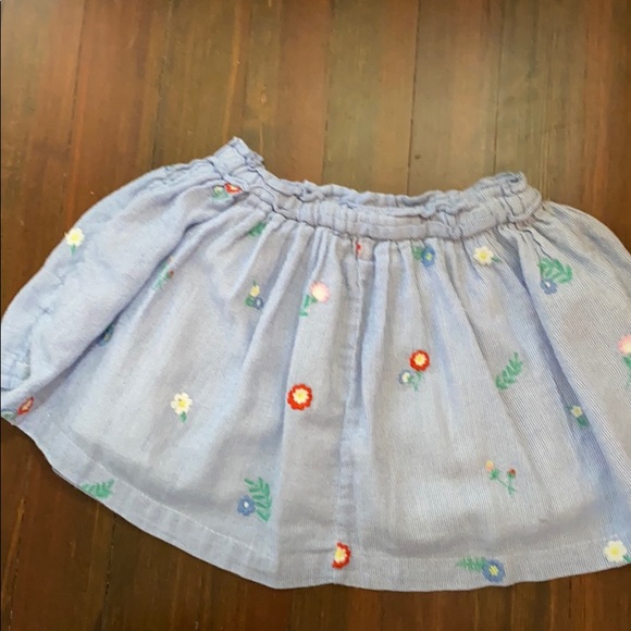 Twirl embroidered skirt mini boden 4-5y - Picture 3 of 4